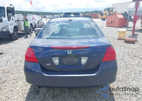 2007 Honda Accord 3.0 Ex z USA, uszkodzony, nr VIN 1HGCM66587A011664